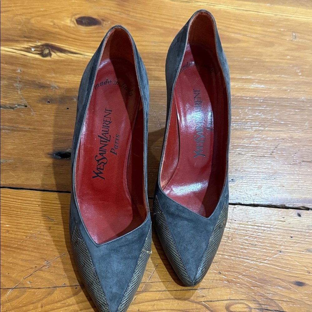 Yves Saint Laurent Elegant Velvet Grey and Faux snake skin Heels Size 8.5 N